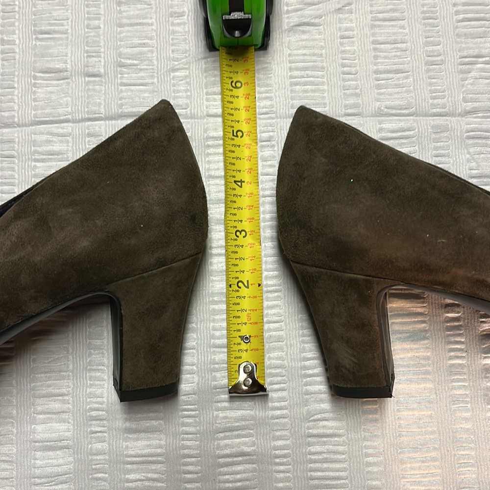 Vaneli Medium Brown Suede Pumps. - image 6